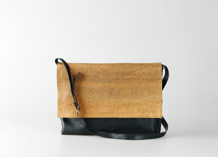 vegetable tanned leather Clutch
